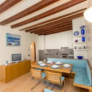 Apartment Appartament Salini - Near The Biennale Venedig