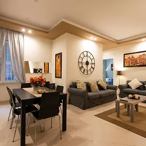 Giulio Cesare Imperatore Apartament