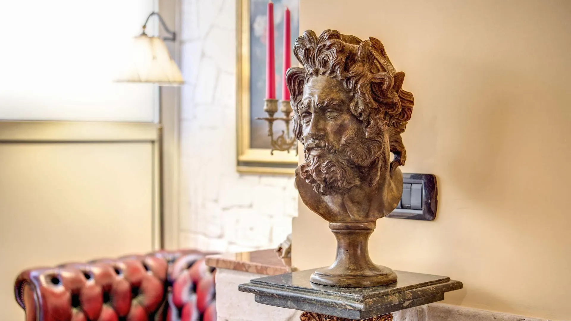 Aurelius Art Gallery Hotel Rome Italy